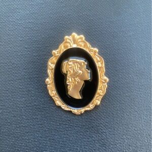 Vintage Gold and Black Cameo Brooch